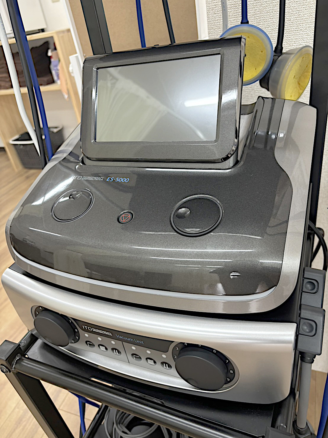 ES5000（立体動体波・ハイボルト・EMS）